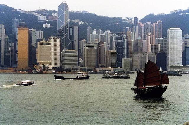 Hong-Kong-Harbour2.jpg