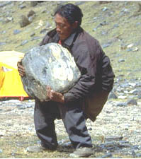rocklift.jpg rocklift.jpg