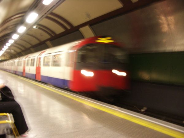 tubetrain.JPG tubetrain.JPG